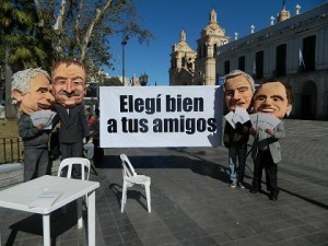 foto máscaras 3 Frente civico