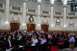 sesion unicameral ley confiamos en vos
