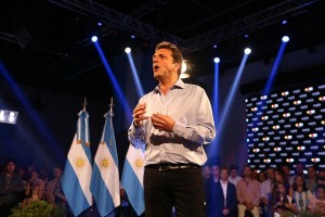 Massa en Tigre Festejo elecciones legislativas