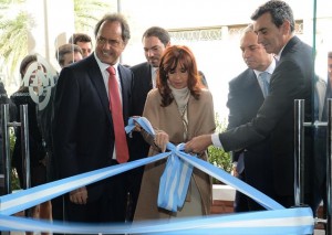 cfk con scioli inauguración