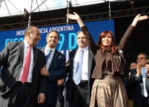 Cristina_en_Tucuman_199_aniversario_de_la_Declaracion_de_Independencia (1)
