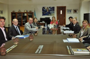 Débora_Giorgi con industria automotriz