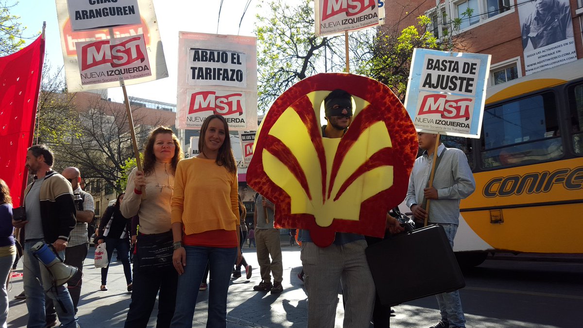 Protesta del MST contra el tarifazo - Audiencia Pública convocada por el Gob Nac. por las tarifas al Gas.