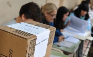 urna-mesa-de-votacion-paso2
