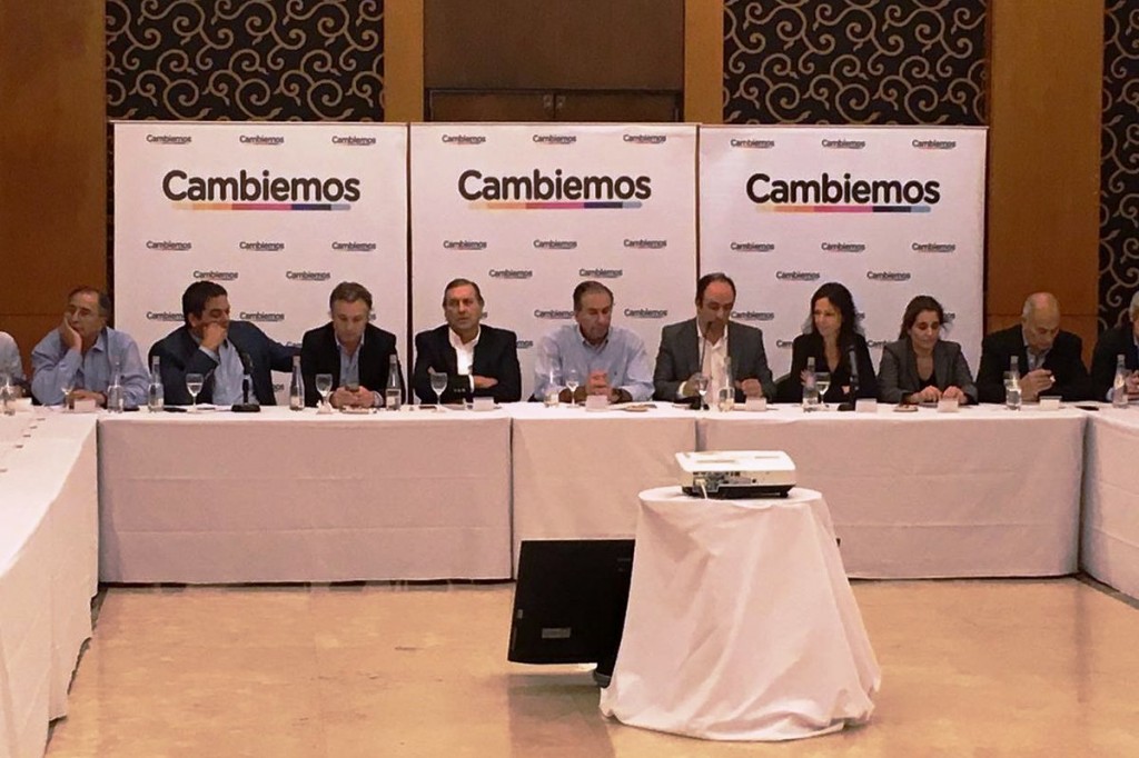 mesa nacioanl cambiemos